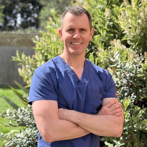 Dr Phil Boyce – BDS (Hons) (King’s College London), BSc (Hons) GDC No. 258620